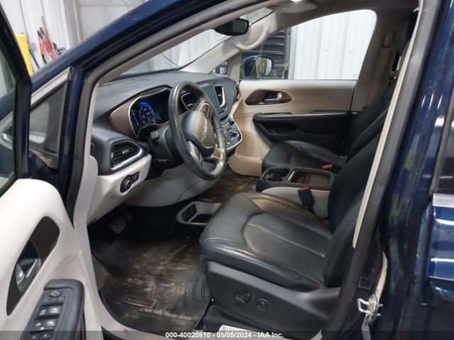 Photo 4 VIN: 2C4RC1BGXHR759643 - CHRYSLER PACIFICA 