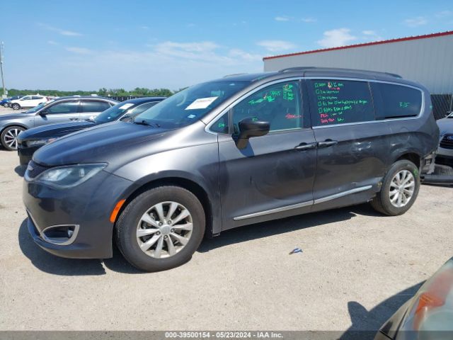 Photo 1 VIN: 2C4RC1BGXHR795123 - CHRYSLER PACIFICA 