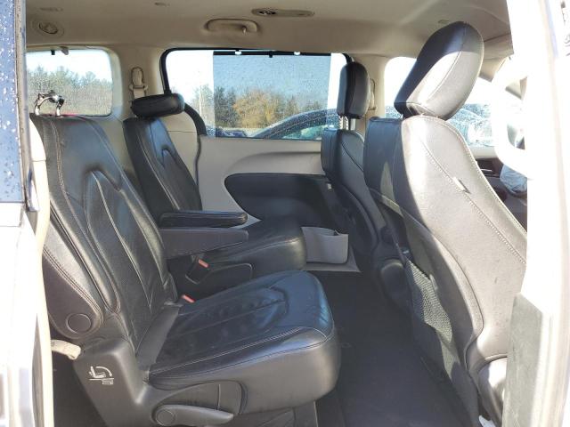 Photo 10 VIN: 2C4RC1BGXJR214175 - CHRYSLER PACIFICA 