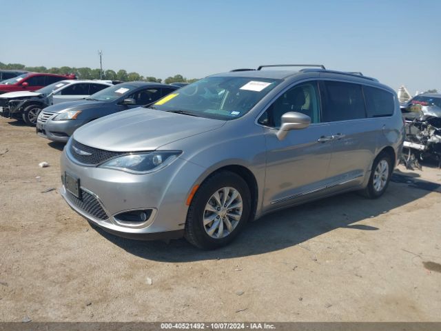 Photo 1 VIN: 2C4RC1BGXKR537126 - CHRYSLER PACIFICA 