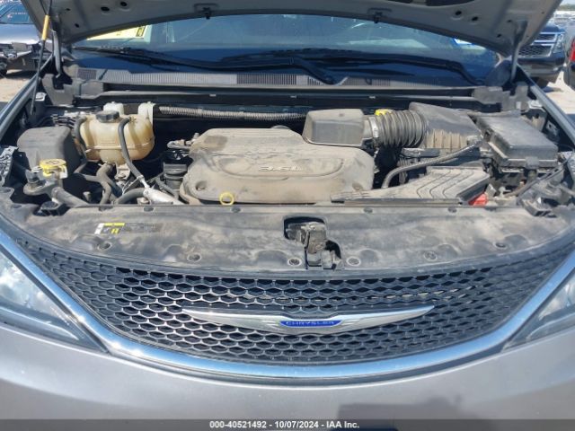 Photo 9 VIN: 2C4RC1BGXKR537126 - CHRYSLER PACIFICA 