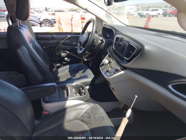 Photo 4 VIN: 2C4RC1BGXLR165918 - CHRYSLER PACIFICA 