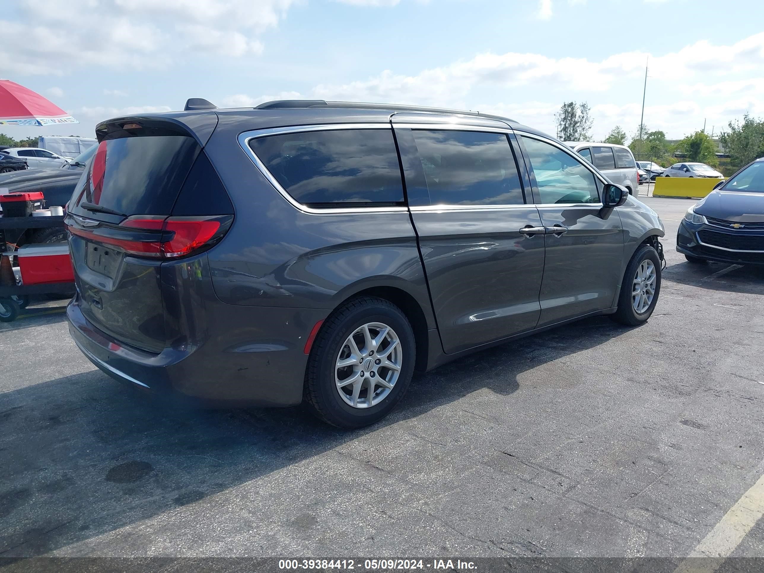 Photo 3 VIN: 2C4RC1BGXNR117046 - CHRYSLER PACIFICA 