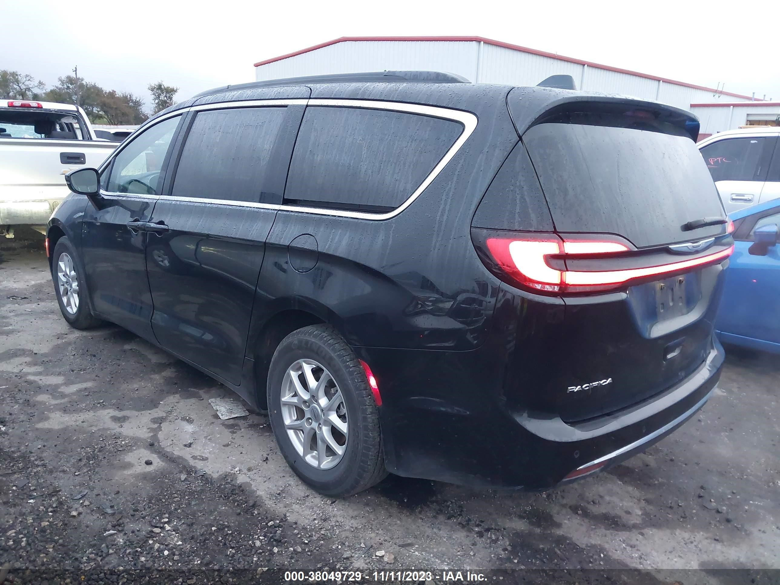 Photo 2 VIN: 2C4RC1BGXNR128998 - CHRYSLER PACIFICA 