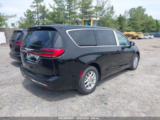 Photo 3 VIN: 2C4RC1BGXRR165202 - CHRYSLER PACIFICA 