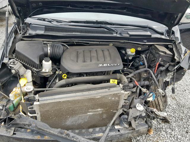 Photo 6 VIN: 2C4RC1CG0CR138855 - CHRYSLER TOWN & COU 