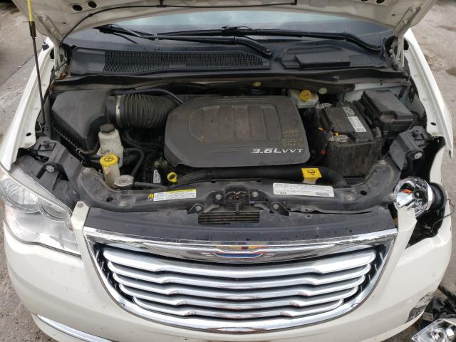 Photo 6 VIN: 2C4RC1CG0CR401250 - CHRYSLER TOWN &AMP COU 