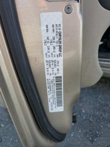 Photo 12 VIN: 2C4RC1CG0DR684458 - CHRYSLER TOWN & COU 