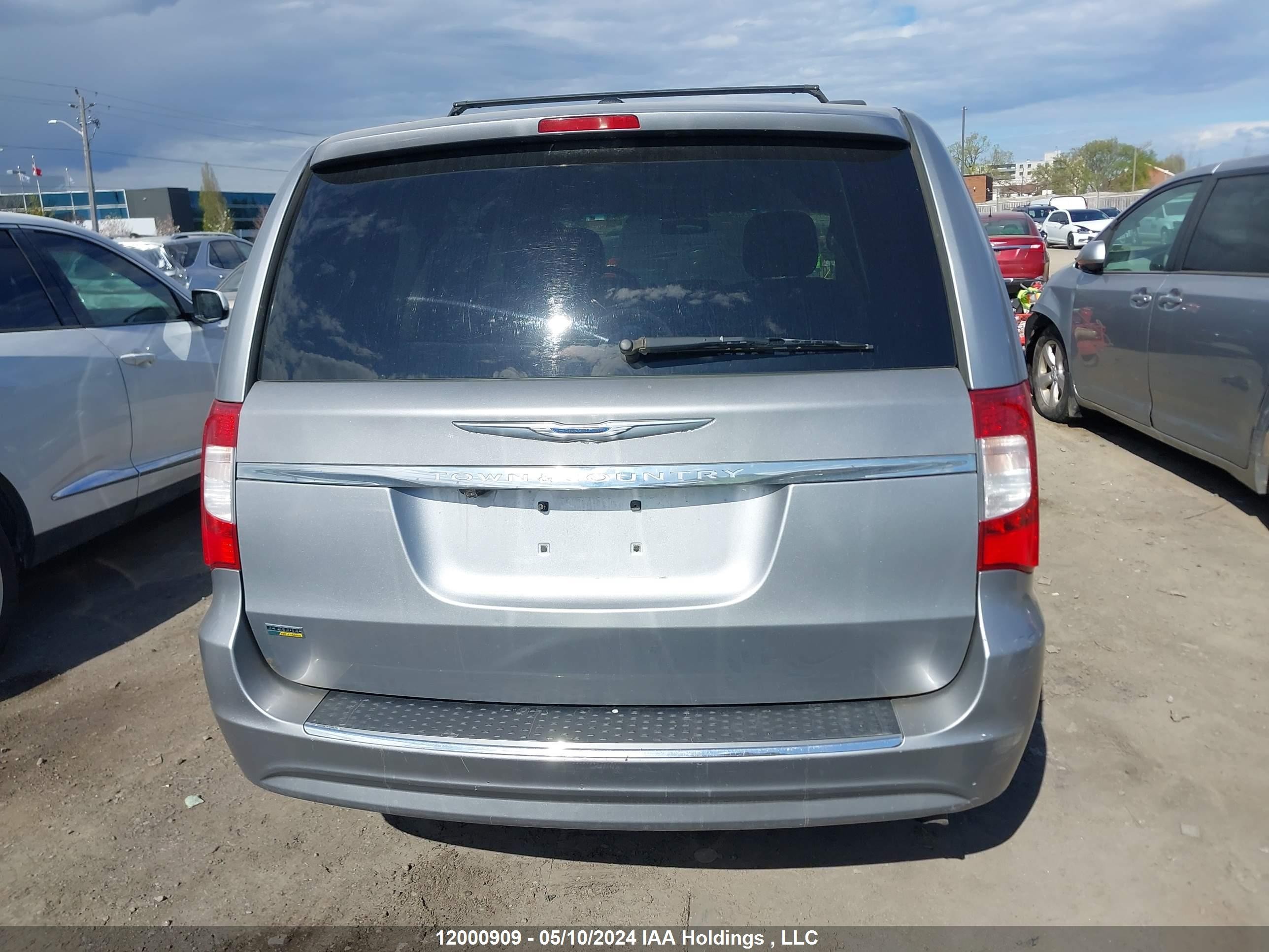 Photo 16 VIN: 2C4RC1CG0DR707785 - CHRYSLER TOWN & COUNTRY 