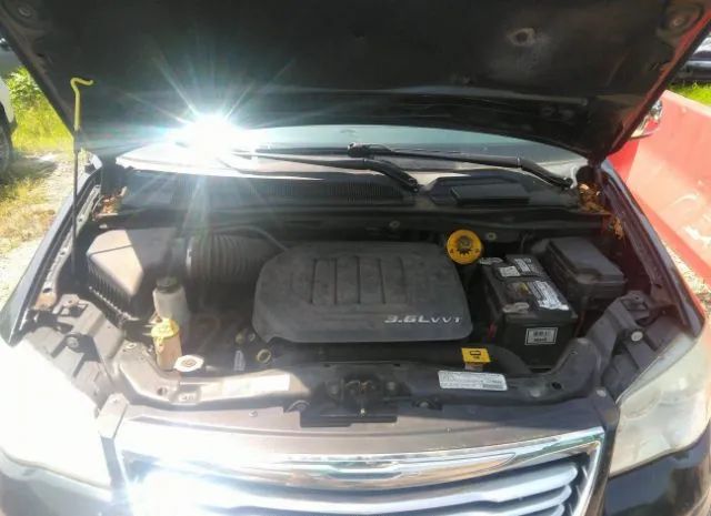 Photo 9 VIN: 2C4RC1CG0DR777786 - CHRYSLER TOWN & COUNTRY 