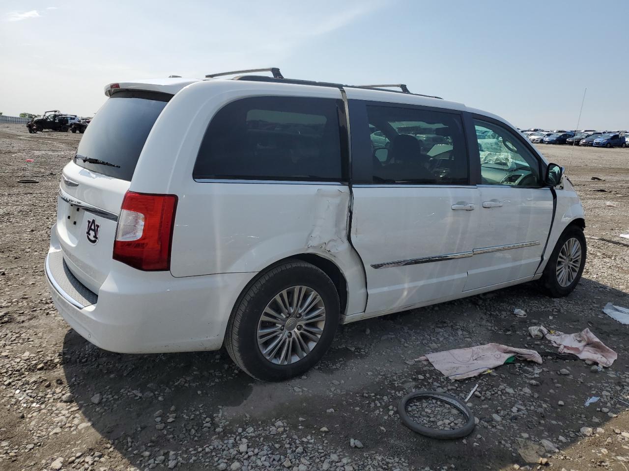 Photo 2 VIN: 2C4RC1CG0ER237467 - CHRYSLER TOWN & COUNTRY 