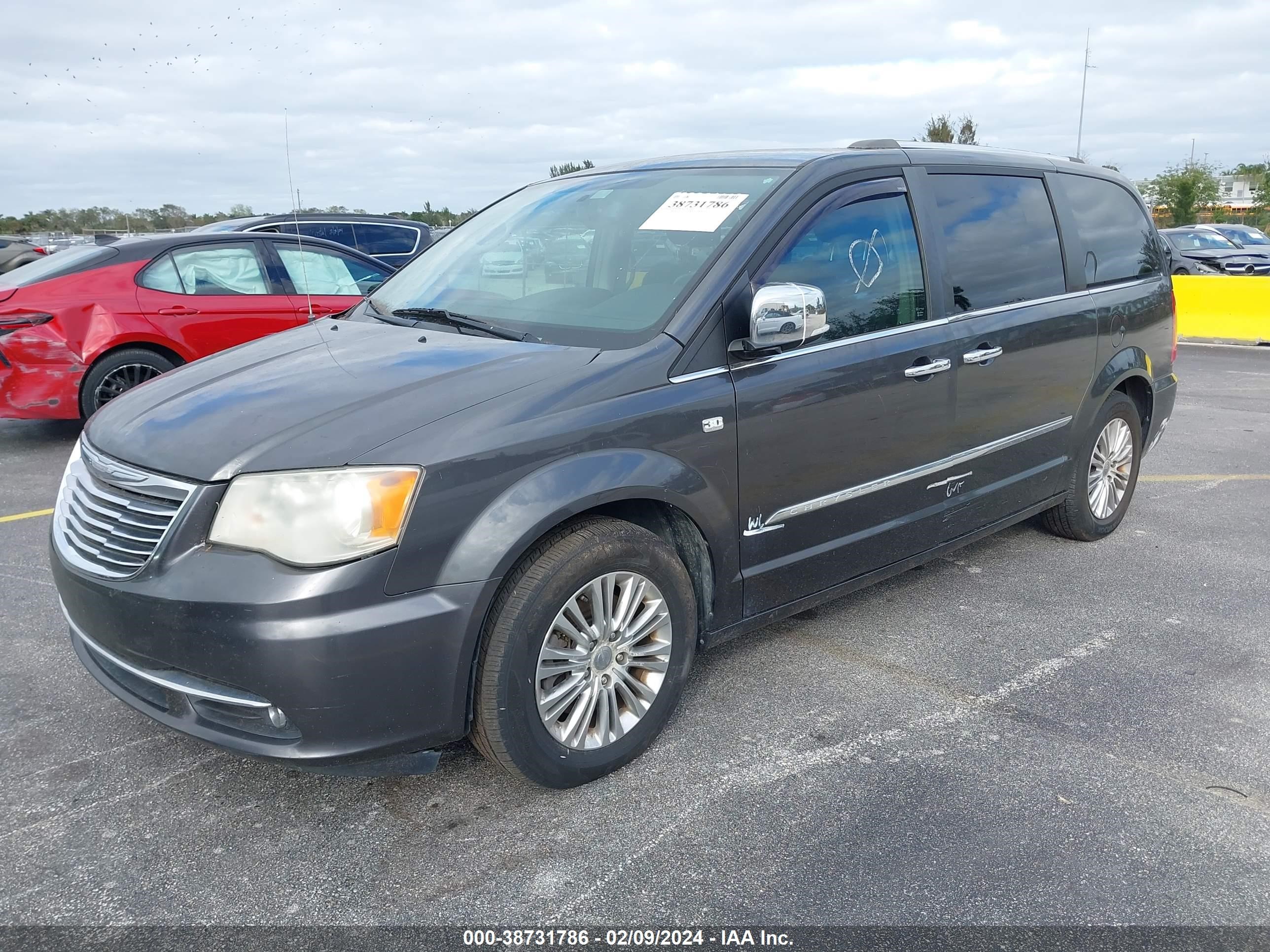 Photo 1 VIN: 2C4RC1CG0ER303550 - CHRYSLER MINIVAN 