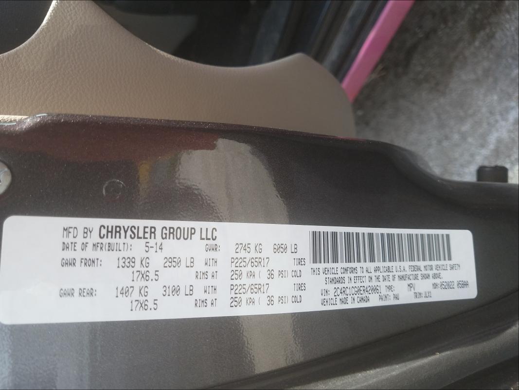 Photo 9 VIN: 2C4RC1CG0ER420061 - CHRYSLER TOWN &AMP COU 