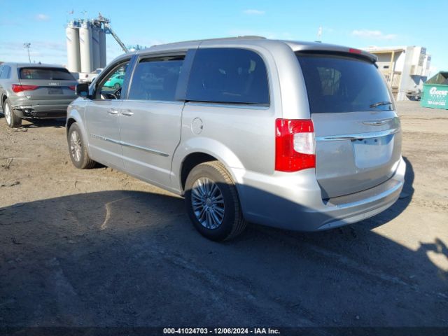 Photo 2 VIN: 2C4RC1CG0FR554733 - CHRYSLER TOWN AND COUNTRY 