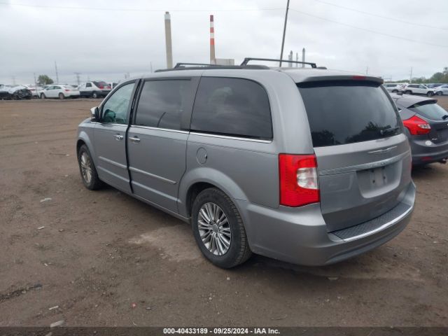 Photo 2 VIN: 2C4RC1CG0FR655755 - CHRYSLER TOWN AND COUNTRY 