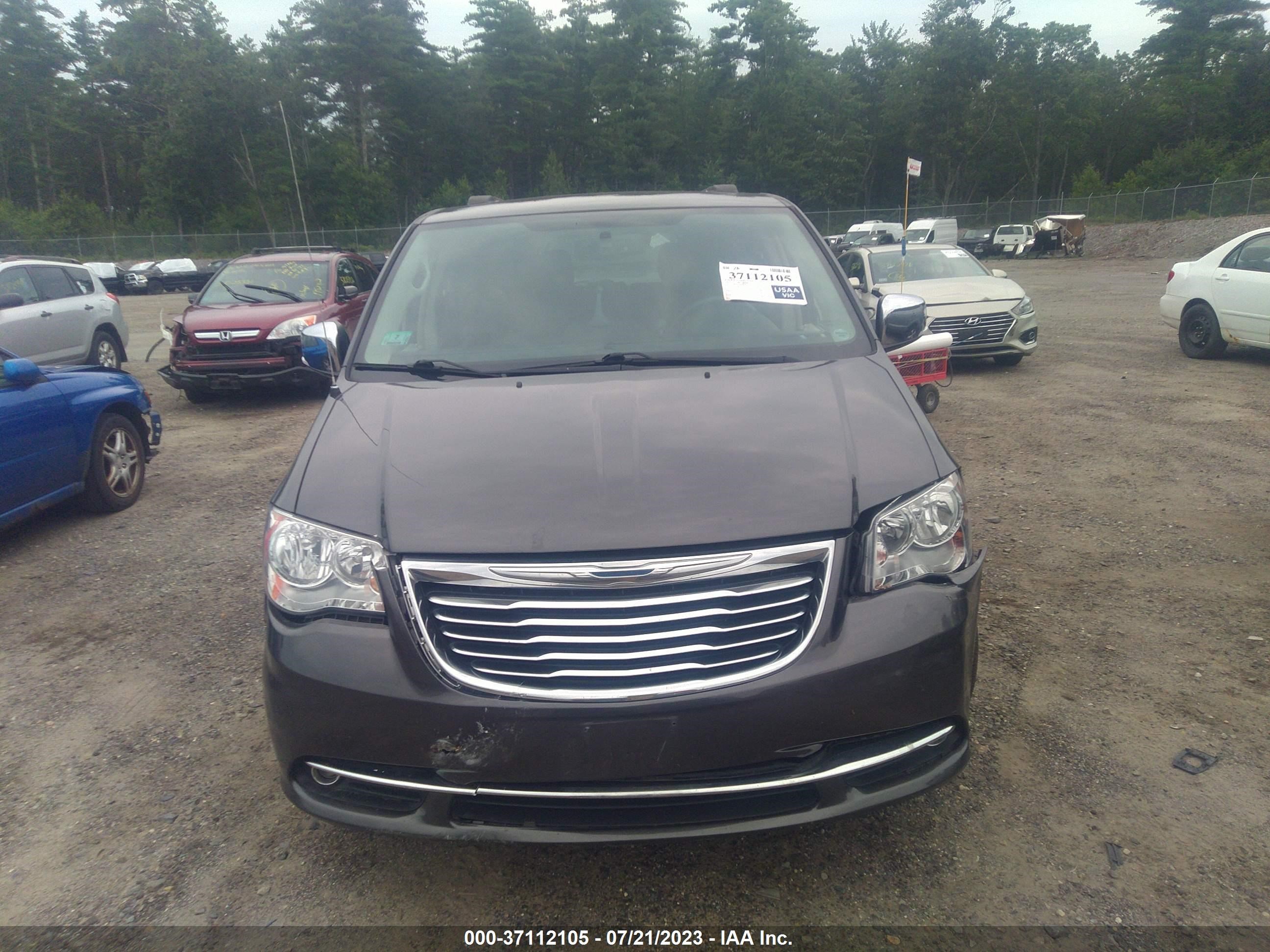 Photo 11 VIN: 2C4RC1CG0FR755838 - CHRYSLER TOWN & COUNTRY 