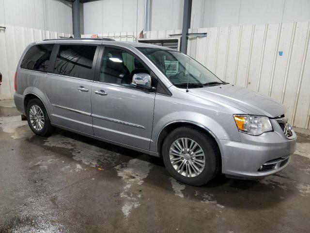 Photo 3 VIN: 2C4RC1CG0GR222227 - CHRYSLER TOWN & COU 