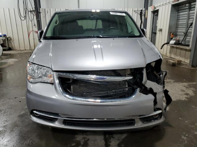 Photo 4 VIN: 2C4RC1CG0GR222227 - CHRYSLER TOWN & COU 