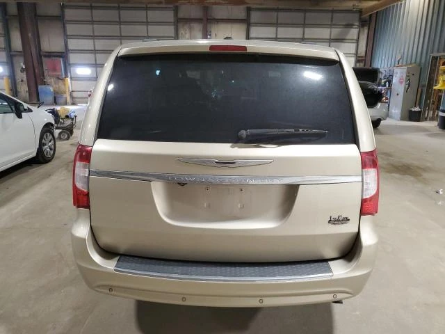 Photo 5 VIN: 2C4RC1CG1CR237457 - CHRYSLER TOWN & COU 