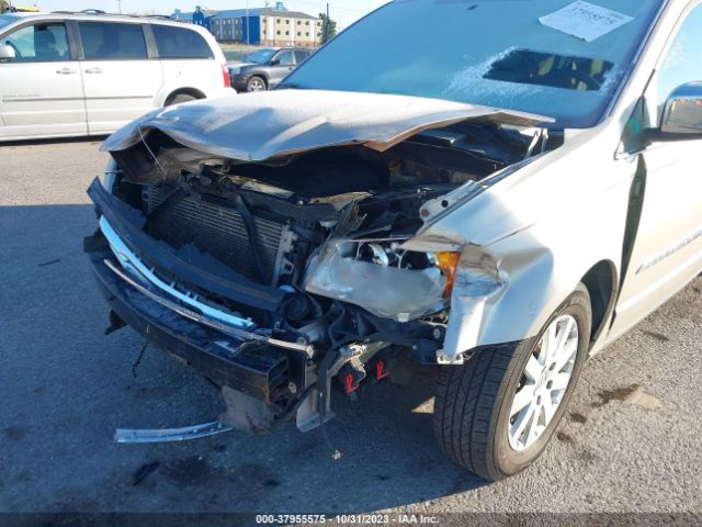 Photo 5 VIN: 2C4RC1CG1CR245848 - CHRYSLER TOWN & COUNTRY 