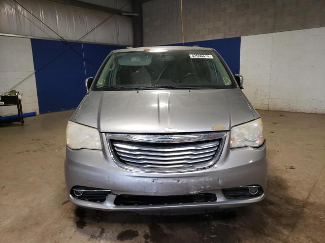 Photo 4 VIN: 2C4RC1CG1DR733991 - CHRYSLER TOWN & COU 