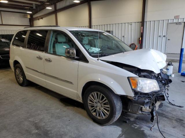 Photo 3 VIN: 2C4RC1CG1ER132968 - CHRYSLER TOWN & COU 