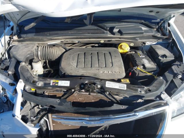 Photo 9 VIN: 2C4RC1CG1FR553610 - CHRYSLER TOWN AND COUNTRY 