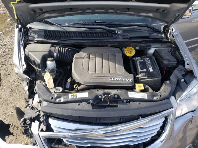 Photo 6 VIN: 2C4RC1CG1FR646191 - CHRYSLER TOWN &AMP COU 