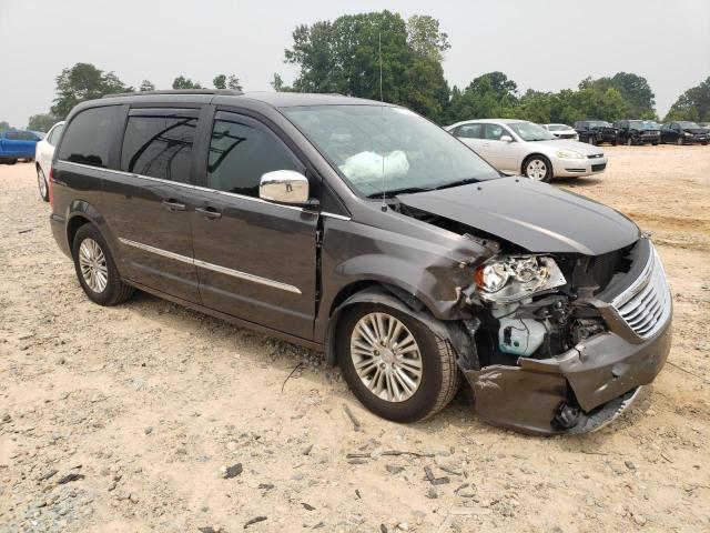 Photo 3 VIN: 2C4RC1CG1FR674993 - CHRYSLER TOWN & COU 