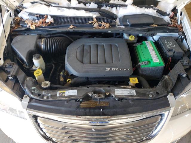 Photo 11 VIN: 2C4RC1CG1FR698260 - CHRYSLER TOWN & COU 