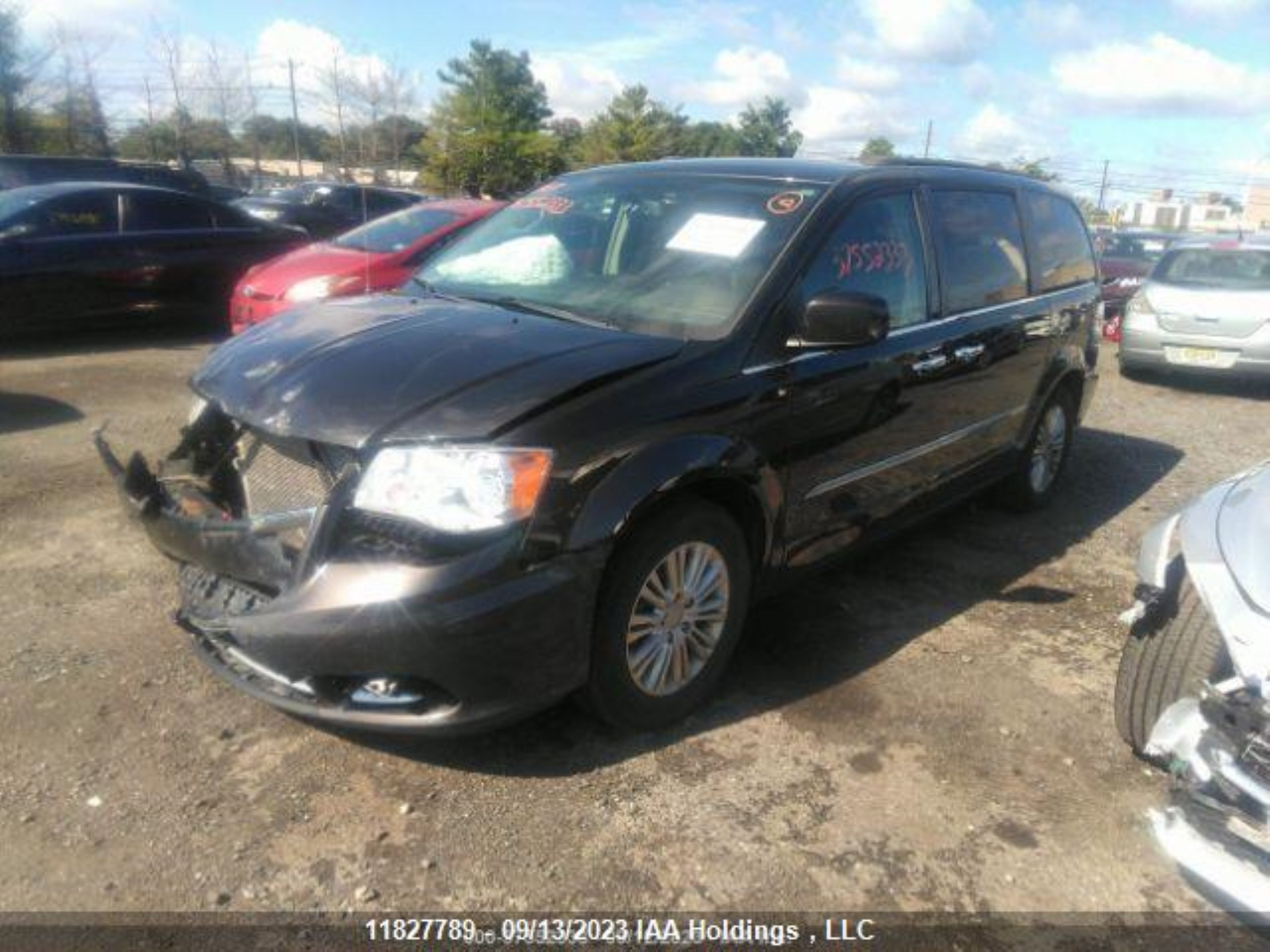 Photo 2 VIN: 2C4RC1CG1FR705837 - CHRYSLER TOWN & COUNTRY 