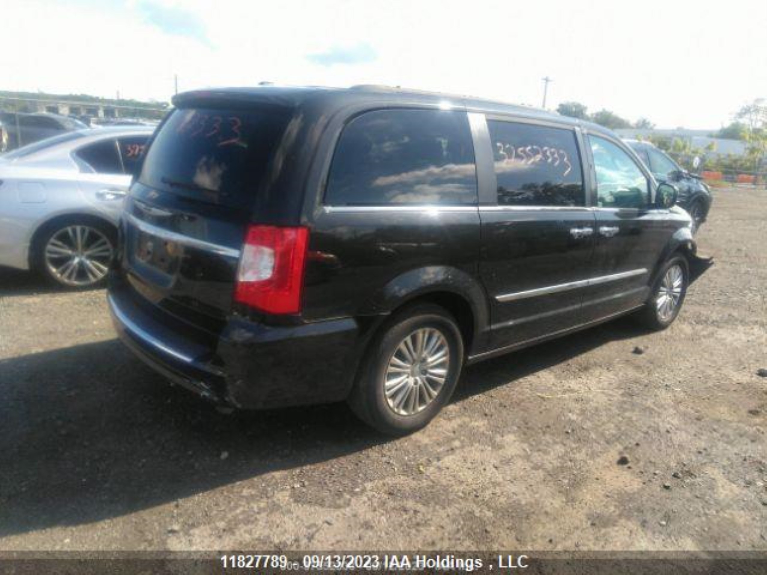 Photo 4 VIN: 2C4RC1CG1FR705837 - CHRYSLER TOWN & COUNTRY 