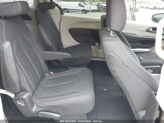 Photo 7 VIN: 2C4RC1CG1KR643690 - CHRYSLER PACIFICA 