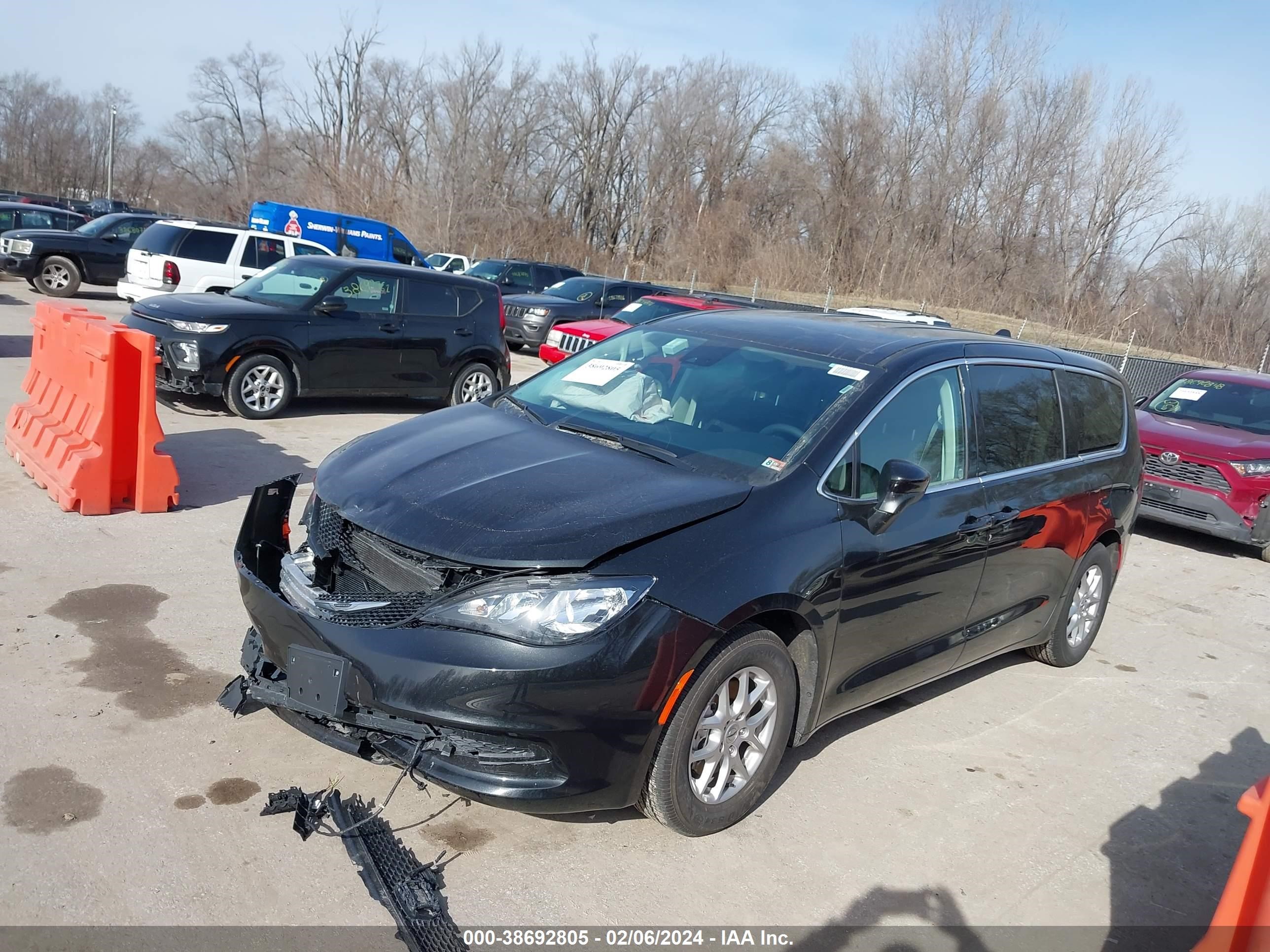 Photo 17 VIN: 2C4RC1CG1PR600961 - CHRYSLER VOYAGER 