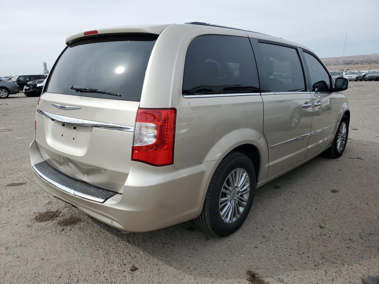 Photo 2 VIN: 2C4RC1CG2DR511816 - CHRYSLER TOWN & COUNTRY 