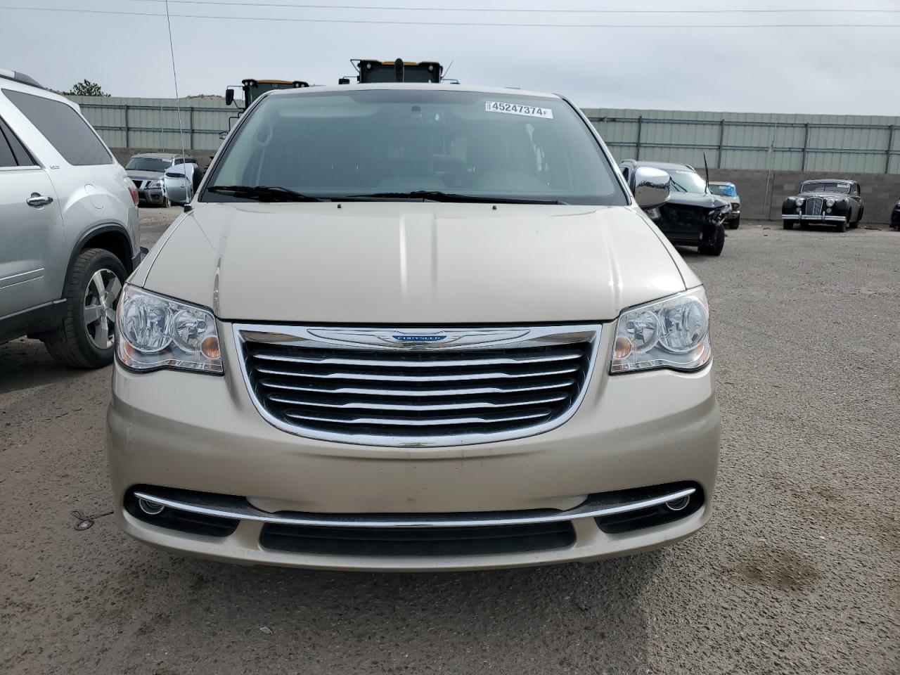 Photo 4 VIN: 2C4RC1CG2DR511816 - CHRYSLER TOWN & COUNTRY 