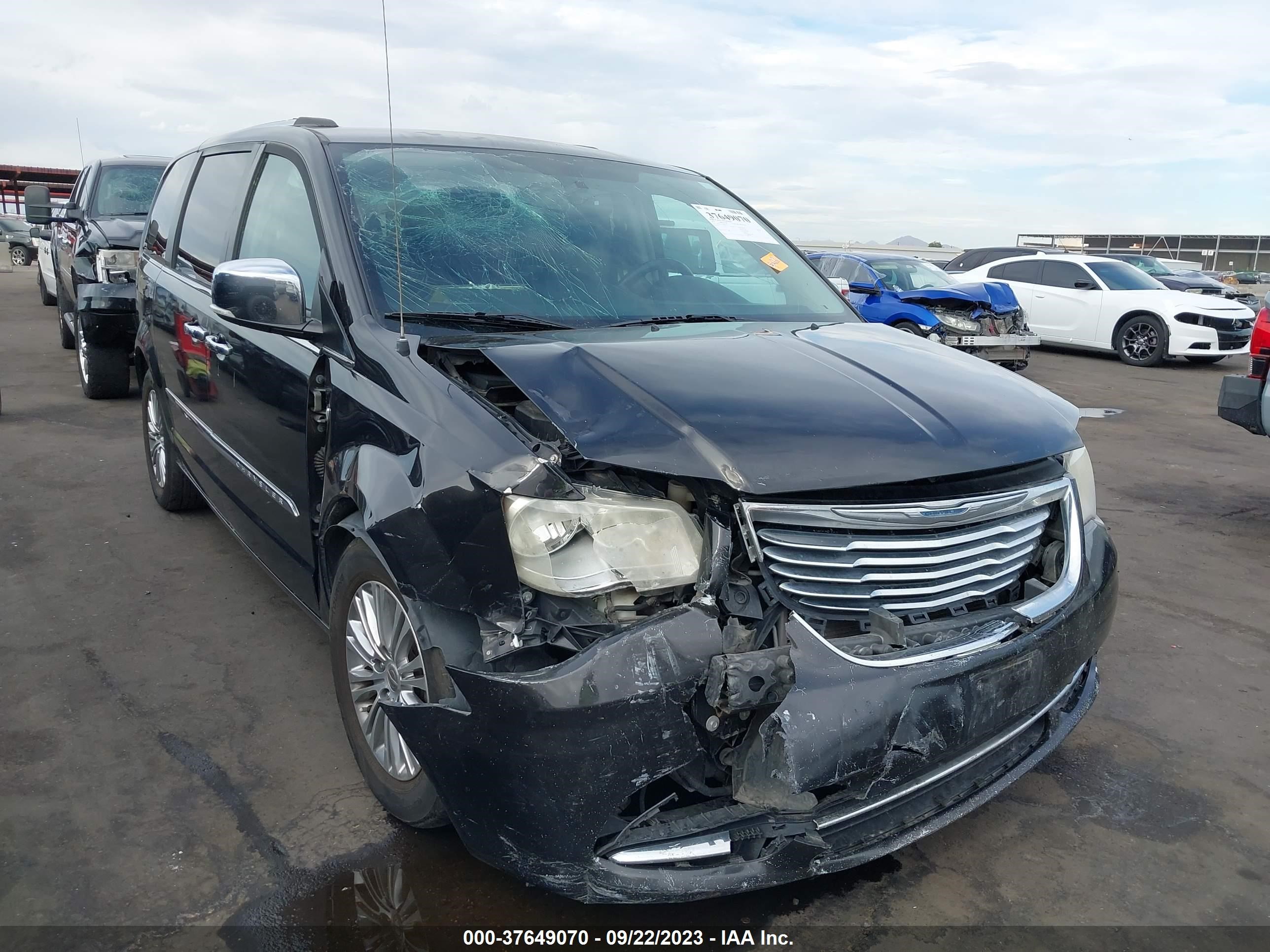 Photo 5 VIN: 2C4RC1CG2ER332676 - CHRYSLER TOWN & COUNTRY 