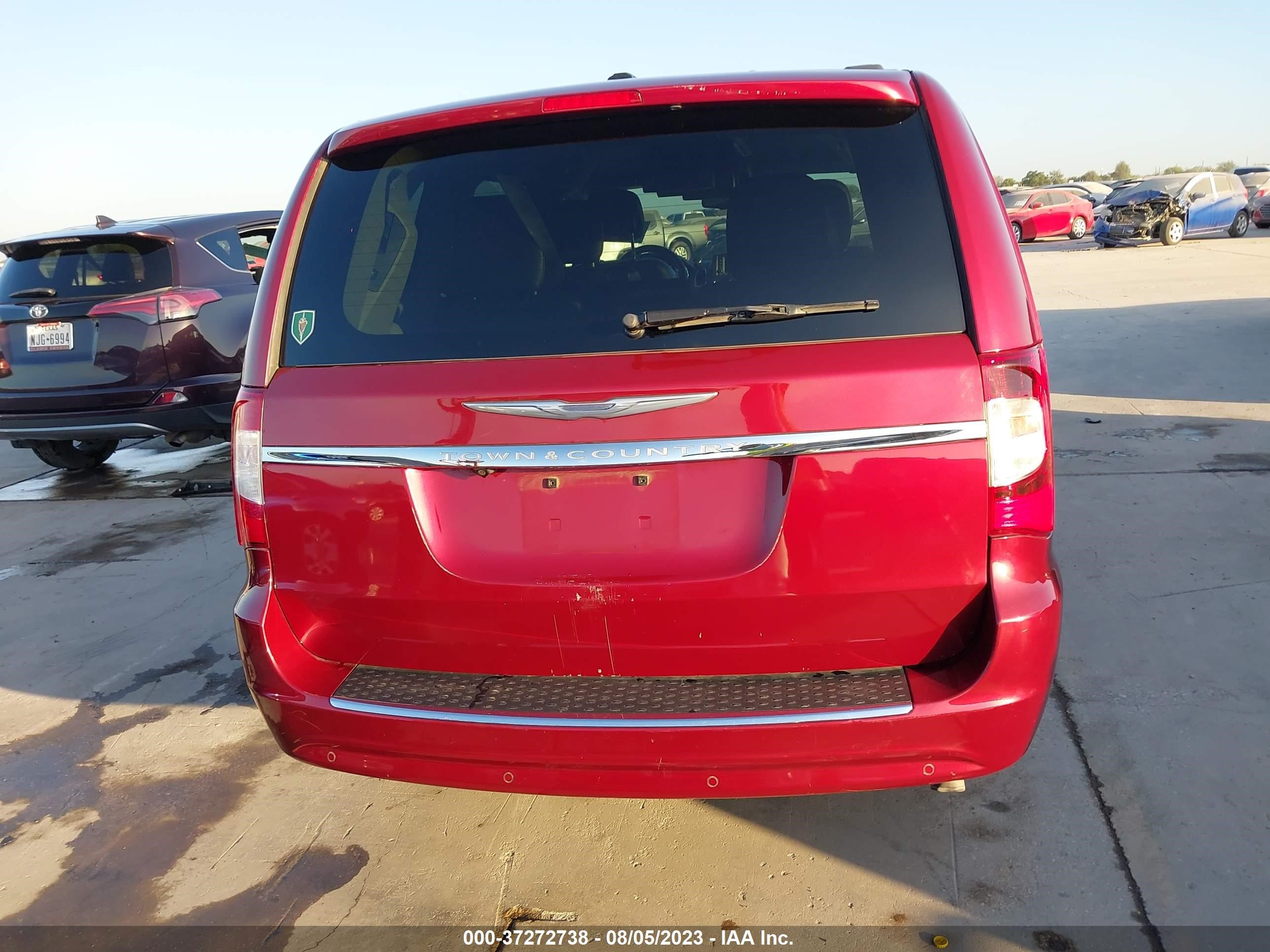 Photo 16 VIN: 2C4RC1CG2FR584221 - CHRYSLER TOWN & COUNTRY 