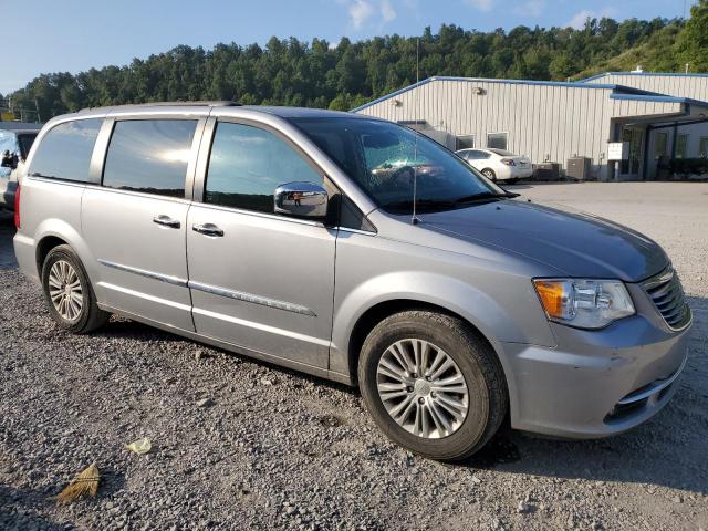 Photo 3 VIN: 2C4RC1CG2FR675389 - CHRYSLER TOWN & COU 