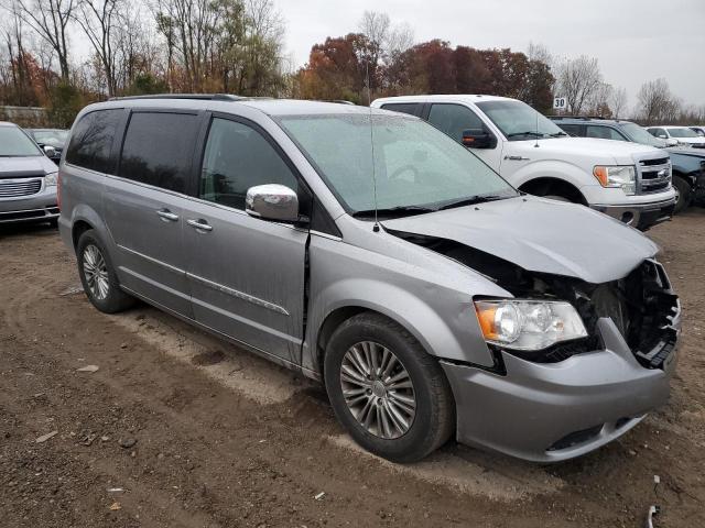 Photo 3 VIN: 2C4RC1CG2GR306372 - CHRYSLER TOWN & COU 