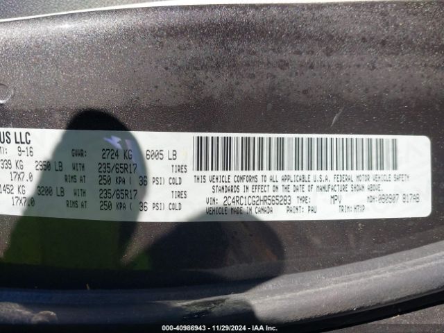 Photo 8 VIN: 2C4RC1CG2HR565283 - CHRYSLER PACIFICA 