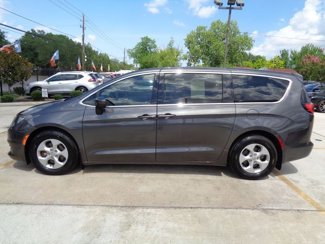 Photo 3 VIN: 2C4RC1CG2HR591527 - CHRYSLER PACIFICA 