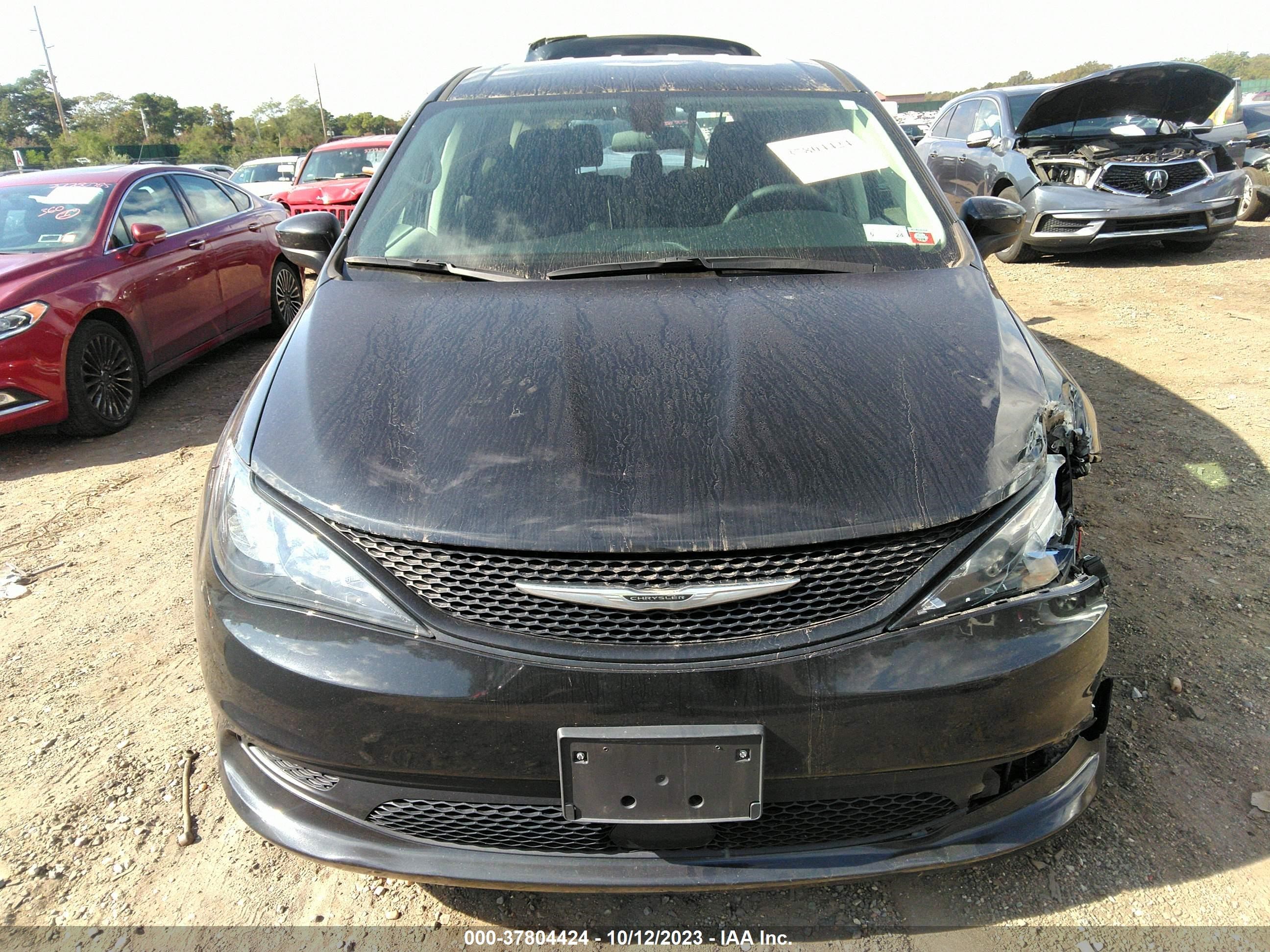 Photo 12 VIN: 2C4RC1CG2NR159886 - CHRYSLER VOYAGER 