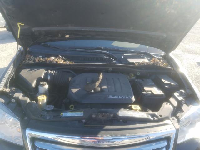 Photo 6 VIN: 2C4RC1CG3CR151065 - CHRYSLER TOWN & COU 