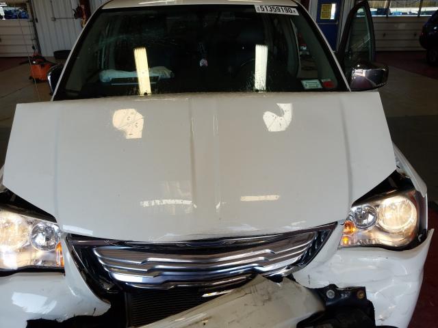 Photo 6 VIN: 2C4RC1CG3DR509685 - CHRYSLER TOWN & COU 