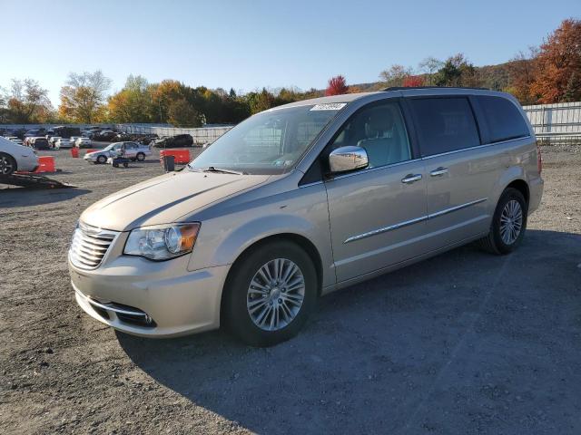 Photo 0 VIN: 2C4RC1CG3DR510061 - CHRYSLER TOWN & COU 