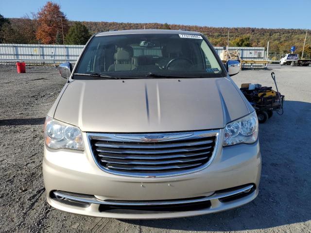 Photo 4 VIN: 2C4RC1CG3DR510061 - CHRYSLER TOWN & COU 