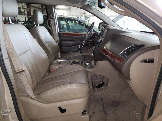 Photo 4 VIN: 2C4RC1CG3DR560328 - CHRYSLER TOWN &AMP COU 