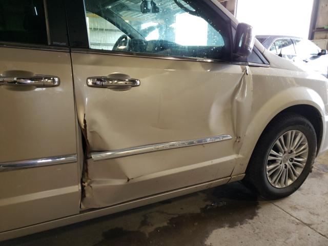 Photo 8 VIN: 2C4RC1CG3DR560328 - CHRYSLER TOWN &AMP COU 