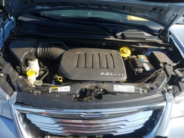 Photo 6 VIN: 2C4RC1CG3DR770105 - CHRYSLER TOWN & COU 